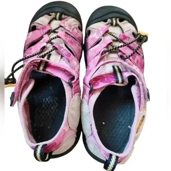 Keen Newport H2 Sandals  Water Hiking Hybrid Pink Floral Print Women's size 5 - Picture 3 of 10